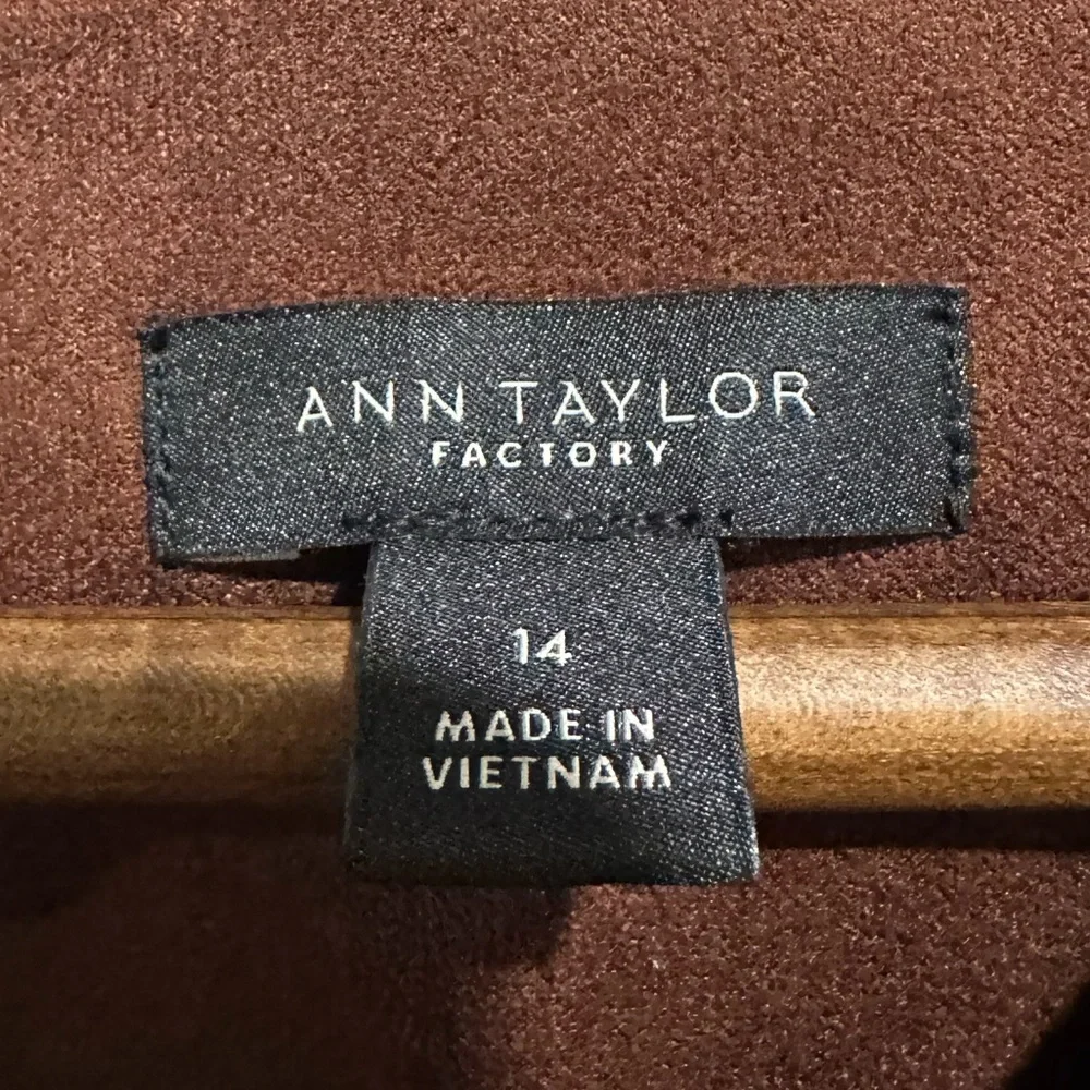 ANN TAYLOR FACTORY Faux Suede Brown Preppy Sleeveless Mini Flare Dress Size 14 - Picture 4 of 5